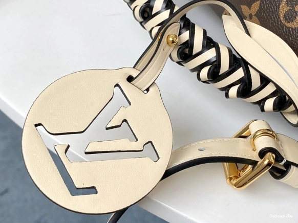 LOUIS VUITTON METIS POCHETTE 0401